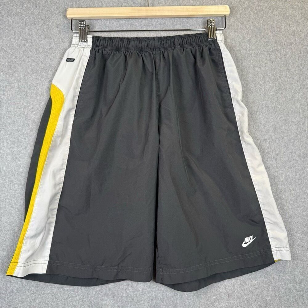 Nike Dri Fit Mens Size XS Pullon Elastic Waist Shorts Gray White Longer Length